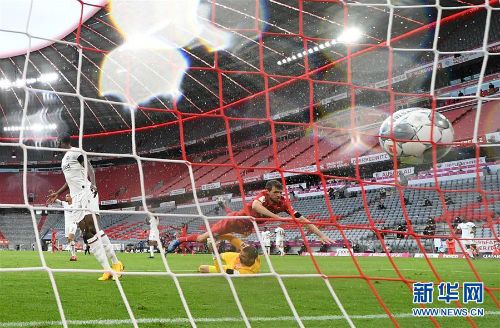 拜仁5-2战胜法兰克福 拜仁积分榜继续领先多特4分