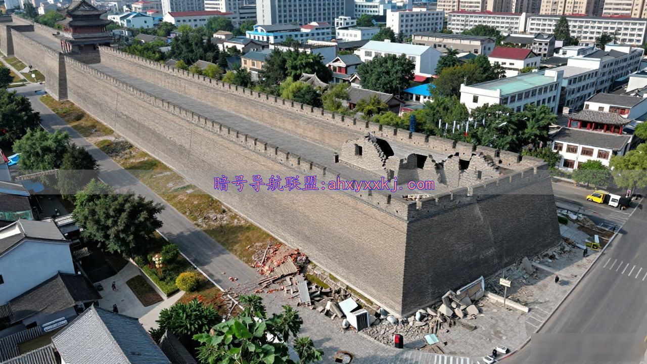 央视调查：明代古城墙被拆旧建新，老砖石竟当废弃物
